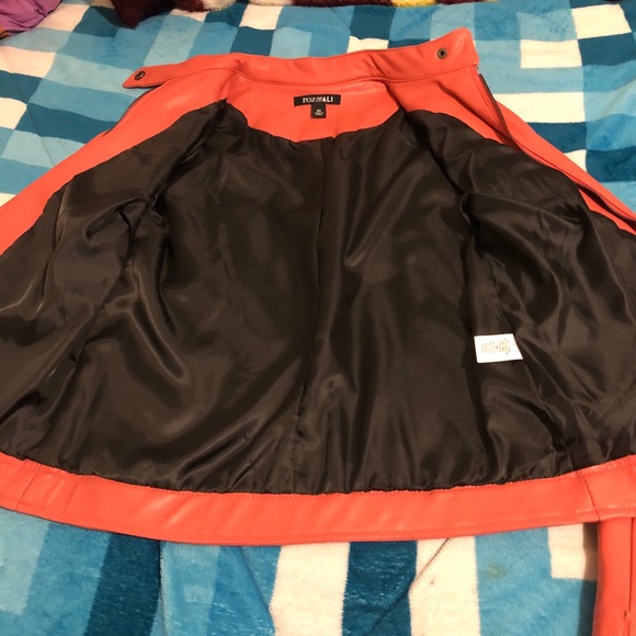 Jacket - Picture 2 of 4